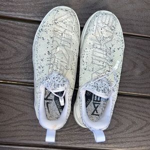 Women’s Ladies Nike Netcon Tennis Shoes Size 8 Cross Training RS001 RB